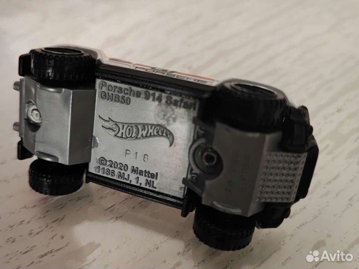Машинка hot wheels Porsche 914 safari