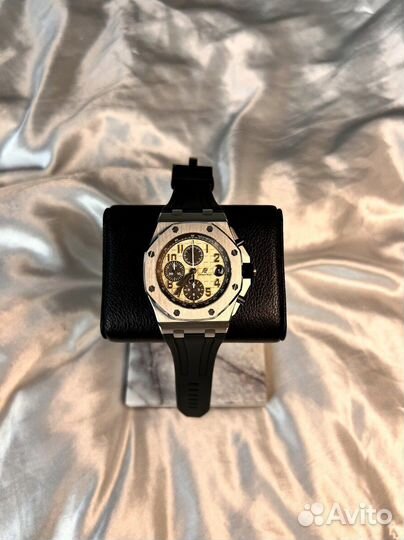 Часы Audemars Piguet Royal Oak Offshore Safari 42