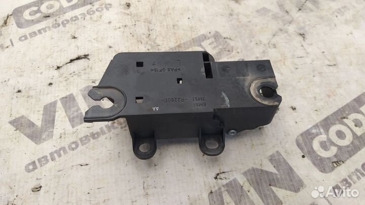 Ручка внутренняя левая Ford Kuga 1