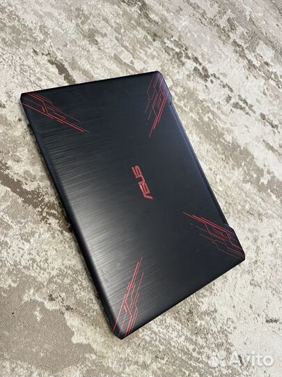 Игровой ноутбук asus