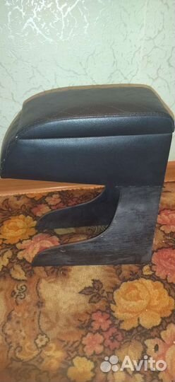 Подлокотник на акцент