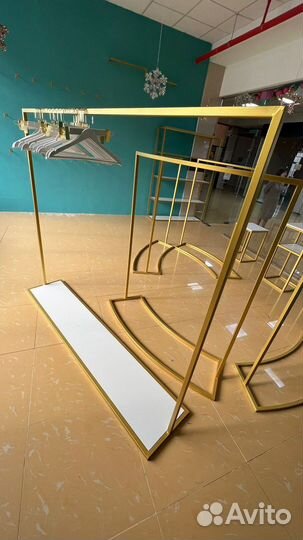 Рейл для одежды, Зеркало