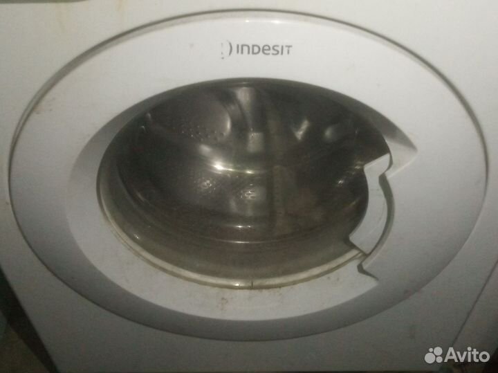 Люк Indesit Innex стиральной машины