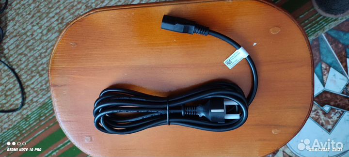 Компьютерный сетевой провод