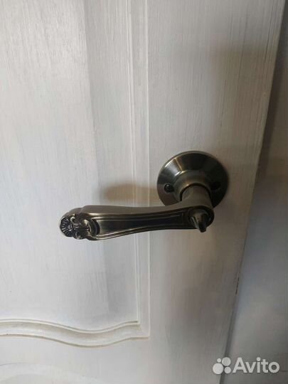 Дверь массив