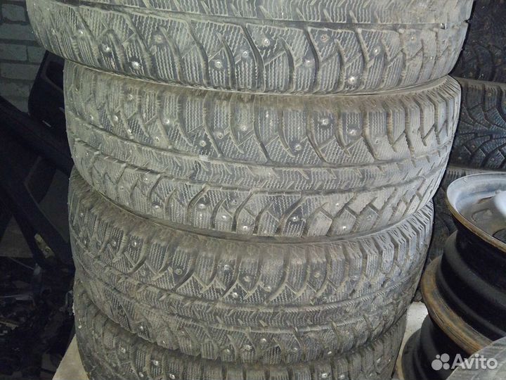 Bridgestone Ice Cruiser 7000 185/65 R15