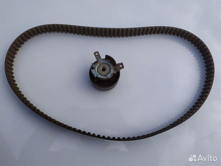 Продаю натяжной ролик и ремень грм форд фокус 3