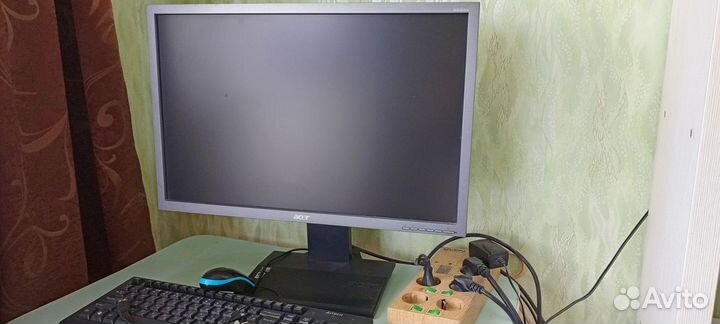 Монитор Acer 22