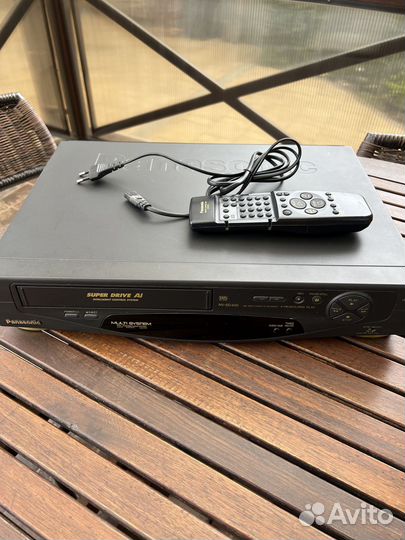 Видеомагнитофон Panasonic nv-sd400eu