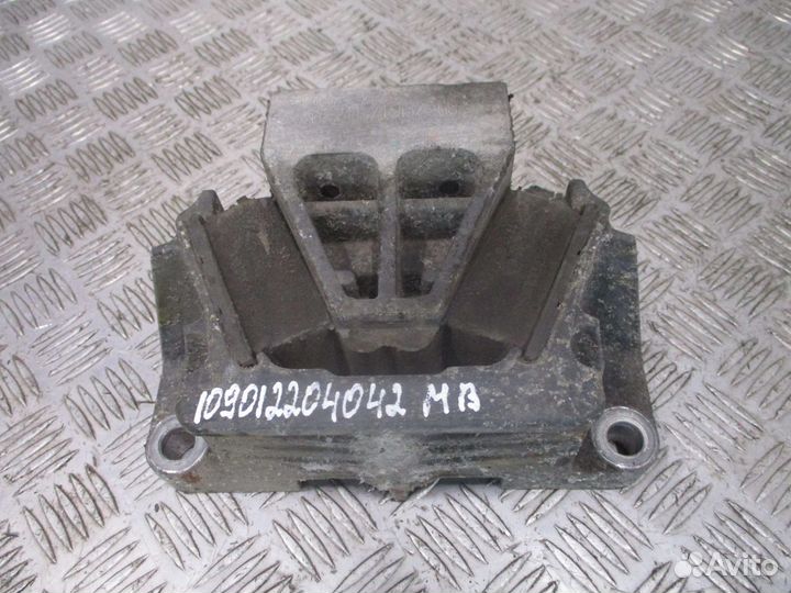 Подушка двс Mercedes-Benz A9412417113