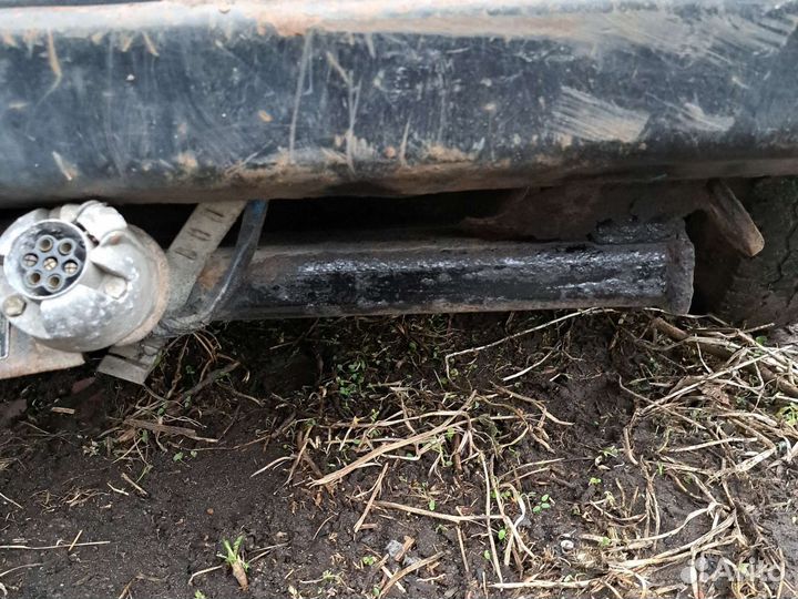 Фаркоп на микроавтобус Мерседес мв100