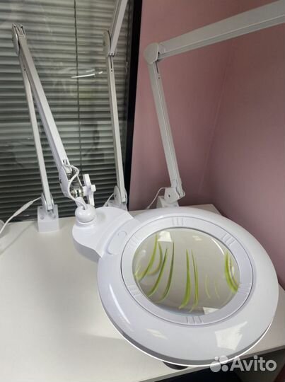 Бестеневая лампа-лупа на струбцине 9006Led