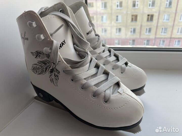 Коньки для девочки 33 размер