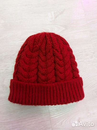 Шапка Zara женская