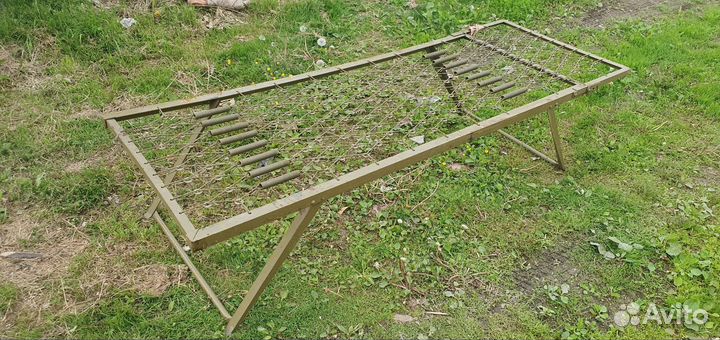 Полевые складные кровати