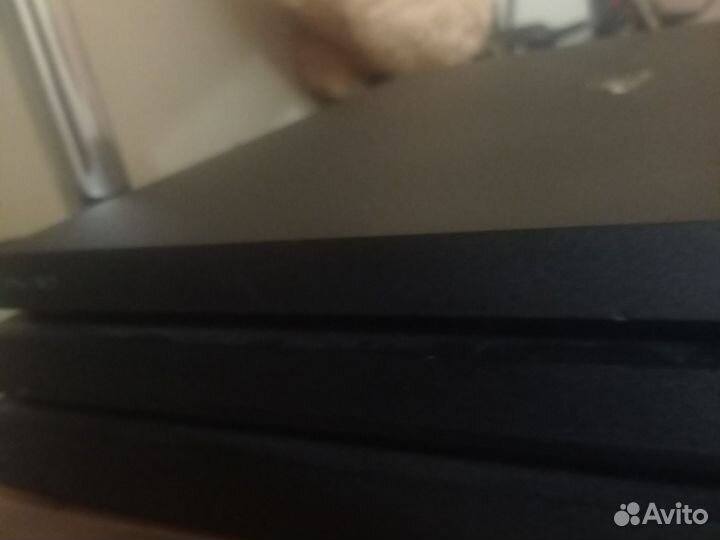 Sony PS4 pro 1 tb в отличном состоянии