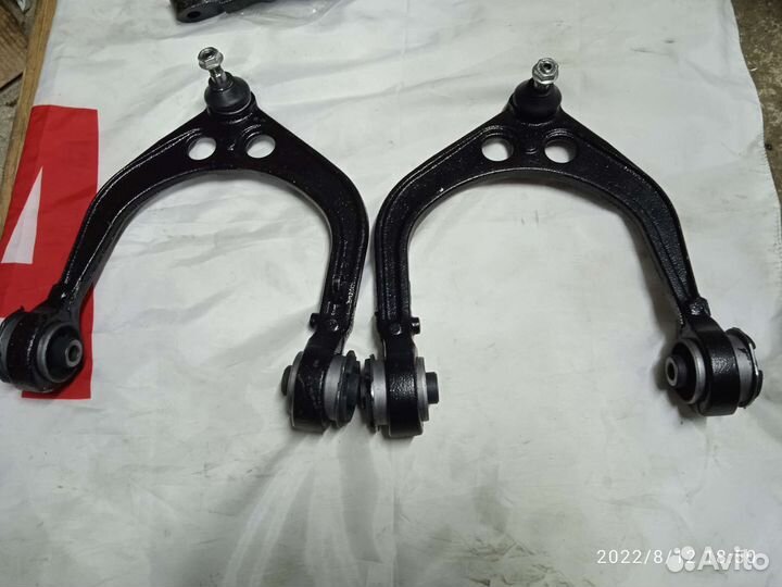 Рычаги перед верхние chrysler 300C