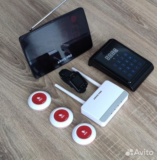 Кнопка вызова официанта,часы, табло, пульт, репите