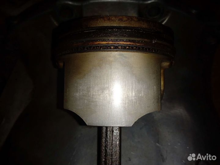 Шорт блок Mazda 323 familia bj двигатель 1.5 ZL