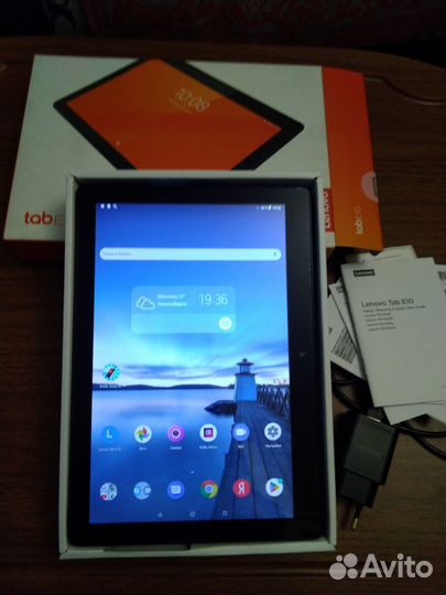 Планшет Lenovo Tab E10 TB-X104L 10.1