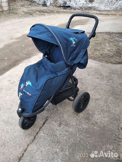 Прогулочная коляска