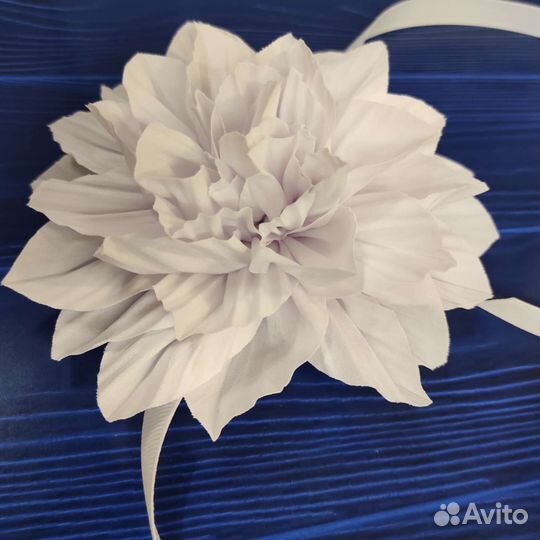 Чокер цветок на шею, чокер цветок белый