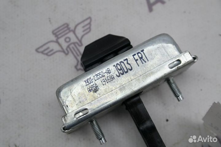 Ограничитель I-Pace X590 2018