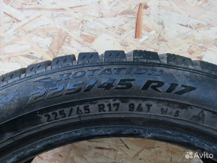 Pirelli Ice Zero 225/45 R17