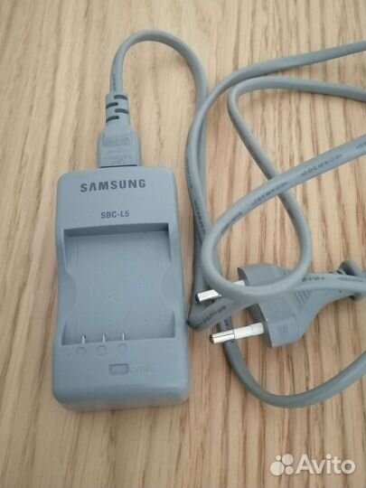 Зарядное устройство для фотоаппарата