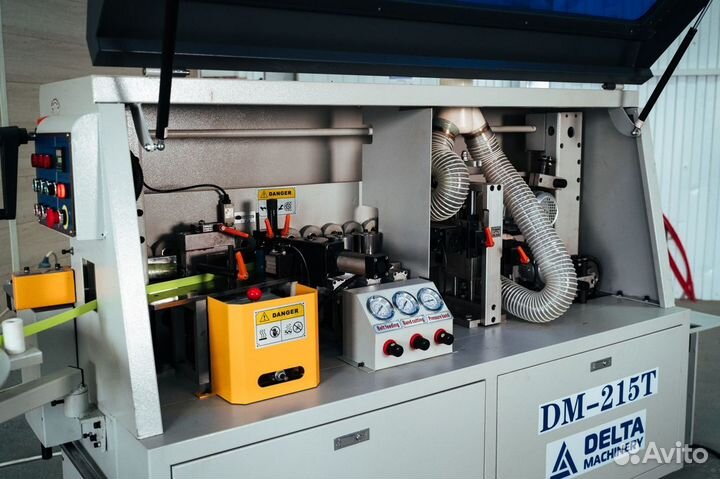 Кромкооблицовочный станок DeltaMachinery DM-215T