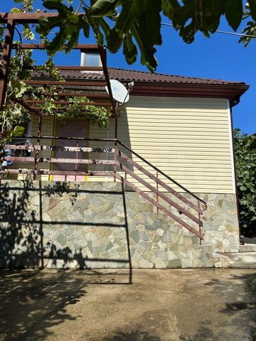 Дом 81,6 м² на участке 6 сот.