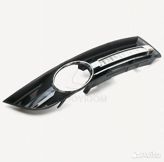 Решетка противотуманок passat