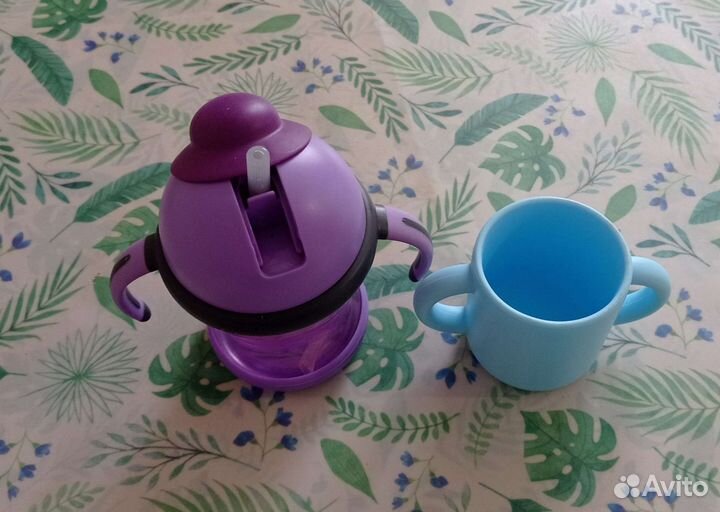 Нагрудник,Чашка и поильник