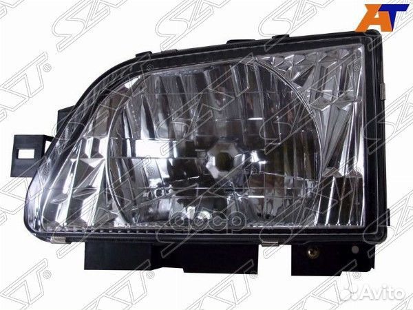 Фара Nissan Atlas F 02-07 (Лево) ST-215-11A0L Sat