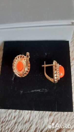 Серьги с кораллом