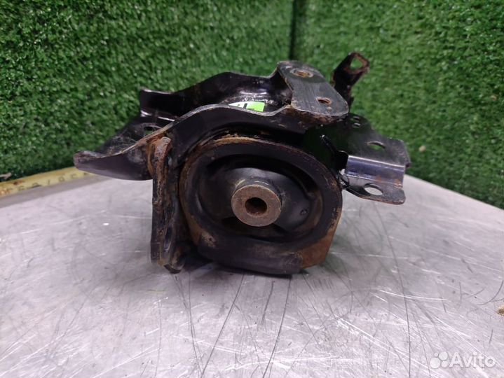 Опора двигателя левая