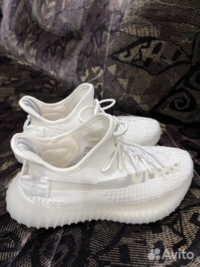 Кроссовки adidas Yeezy