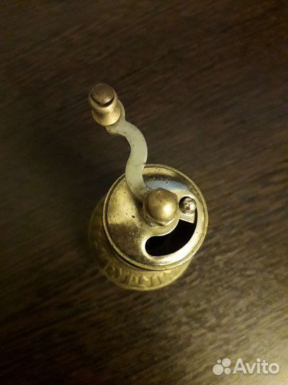 Мельница для перца ручная