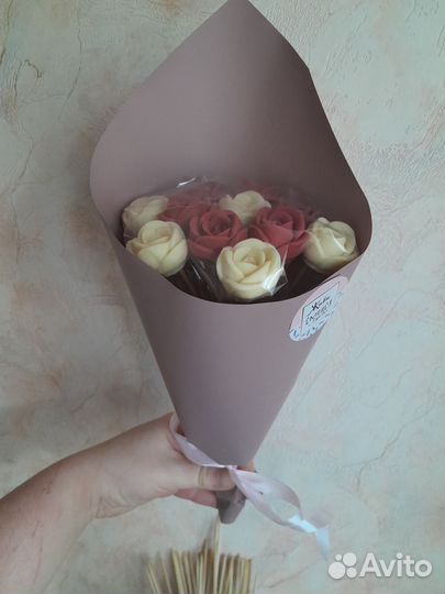 Букет из шоколадных роз. Сладкие букеты