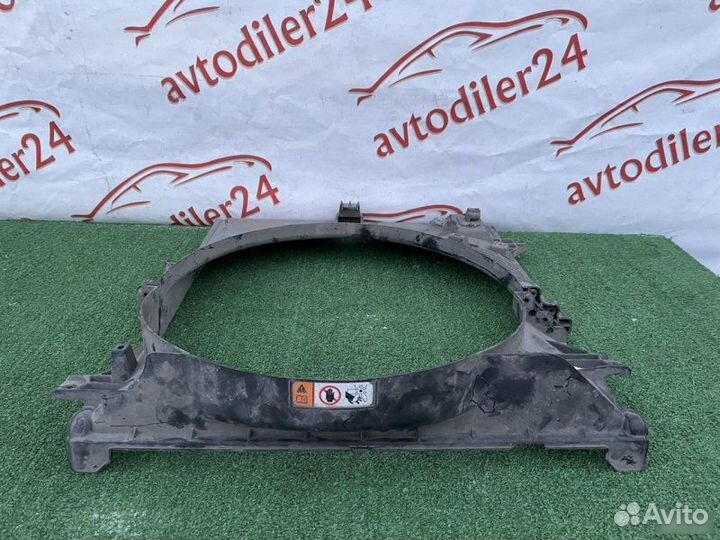 Диффузор вентилятора радиатора Kia Mohave HM D6EA