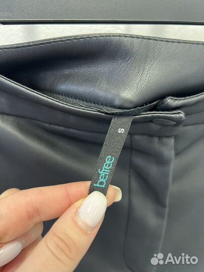 Шорты из эко кожи befree