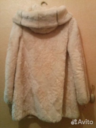 Красивая шубка мутон