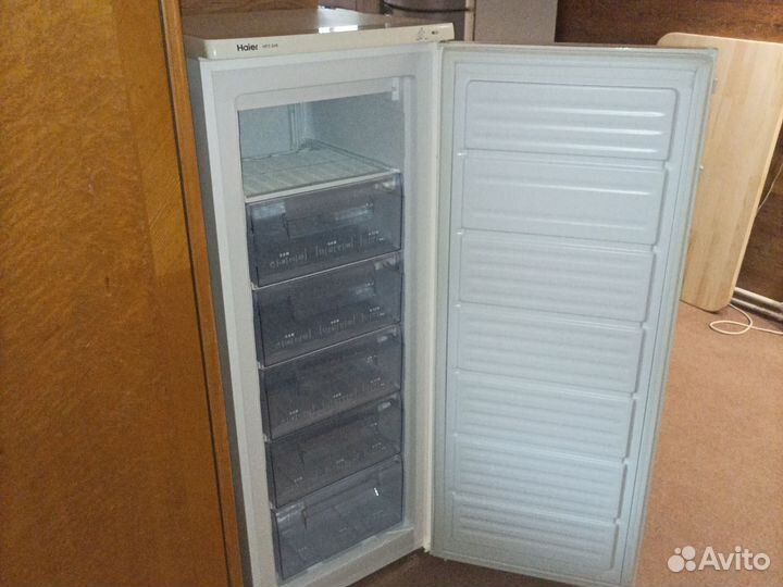 Морозильная камера Haier HFZ-248