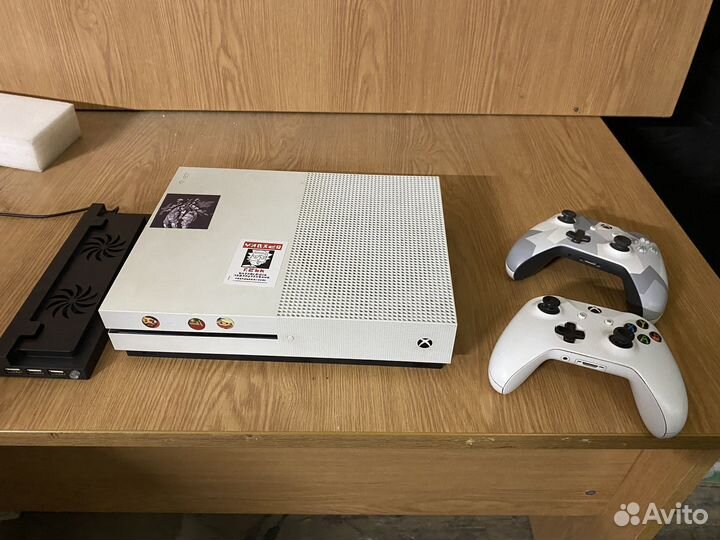 Игровая приставка xbox one s