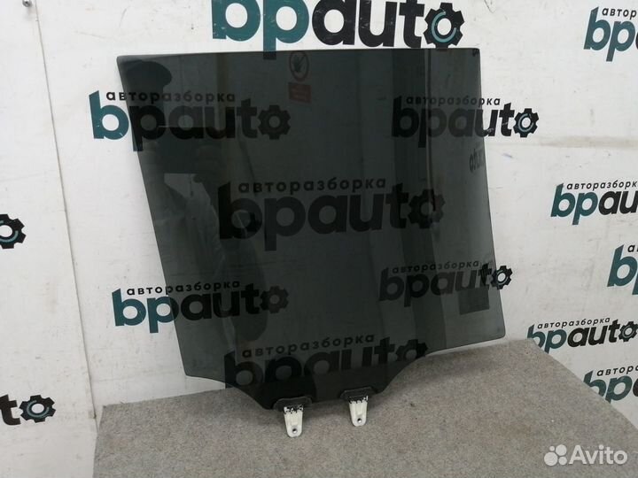 Стекло задней левой двери 84504-65J20 Suzuki Grand