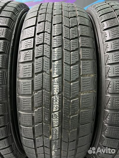 Dunlop DSX 215/60 R17