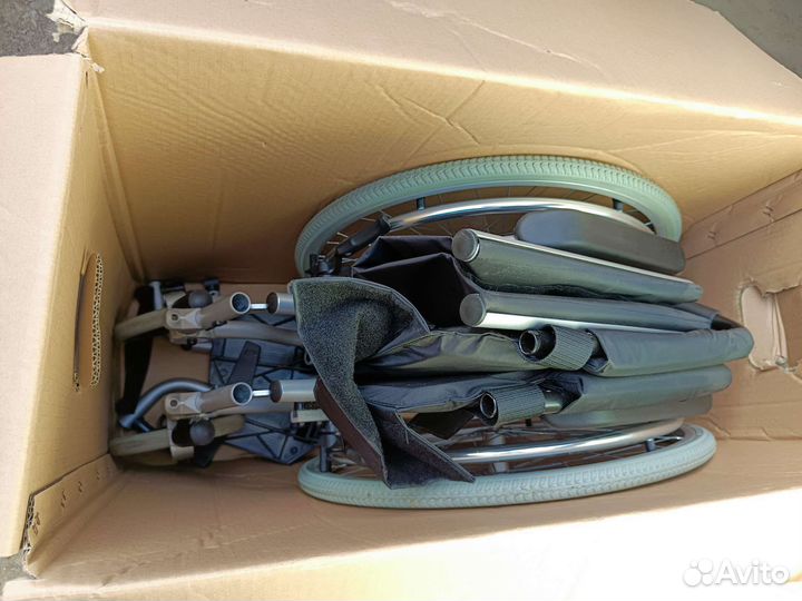 Инвалидная коляска новая