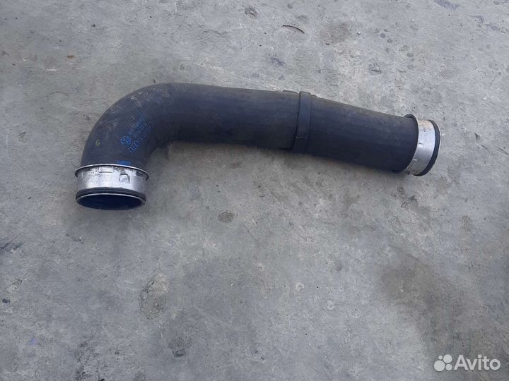 Патрубок интеркулера VW Golf 5 1.9 TDI