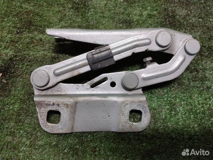 Петля капота левая Mercedes Benz ML W164 2007