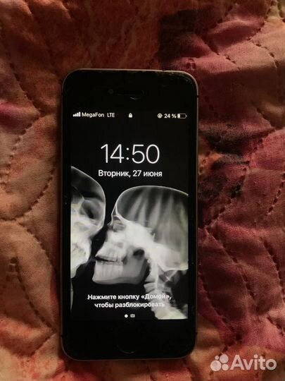 iPhone SE, 32 ГБ